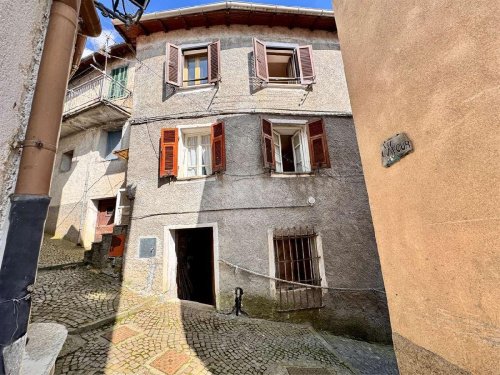 Vrijstaande woning in Montegrosso Pian Latte