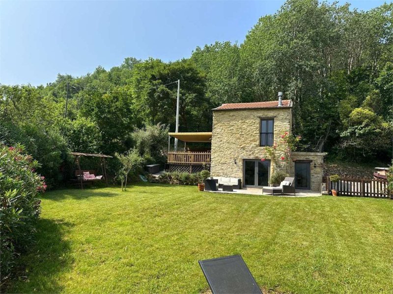 Villa i Pieve di Teco