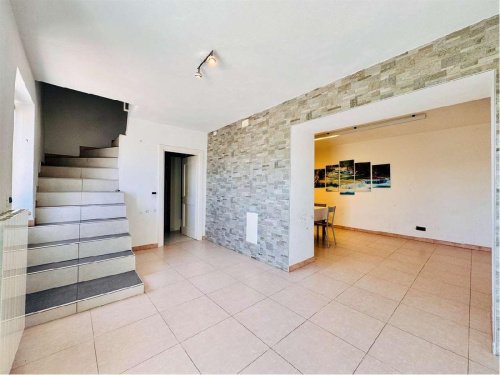 Vrijstaande woning in Vessalico