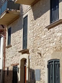 Top-to-bottom house in Contigliano