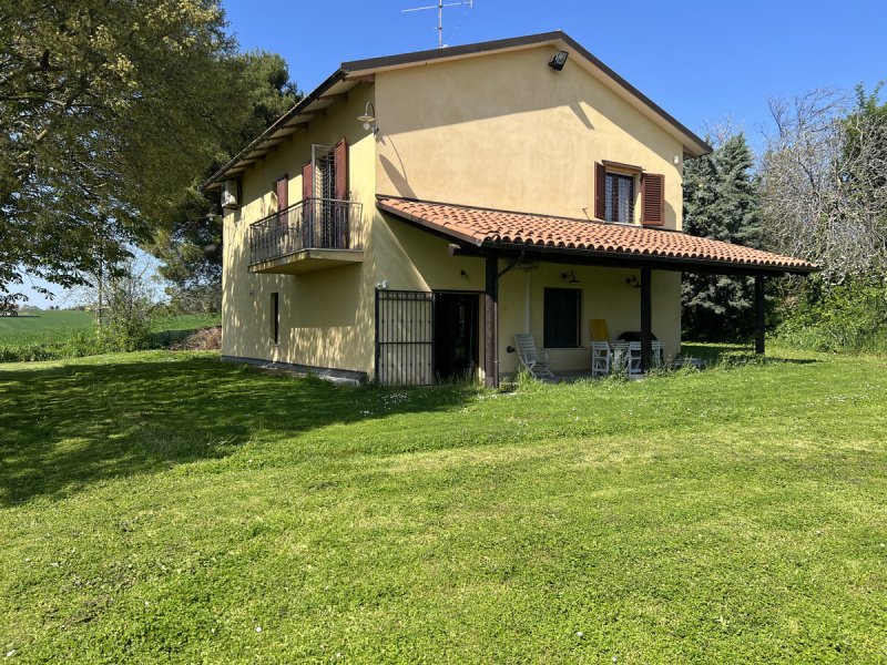 Casa de campo em Osimo
