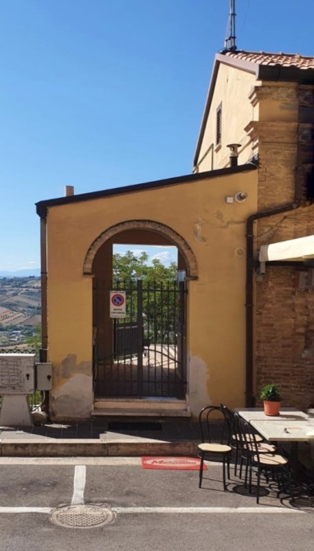 Semi-detached house in Tortoreto