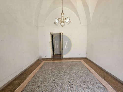 Квартира в Кастриньяно-де'-Гречи