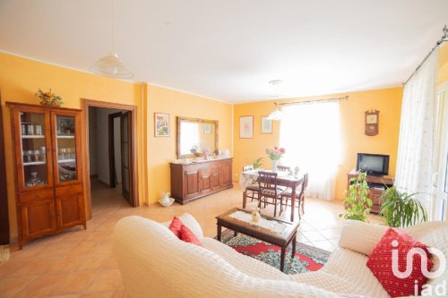 Villa in Serra de' Conti