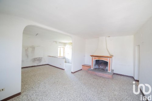 Сельский дом в Сан-Лоренцо-ин-Кампо