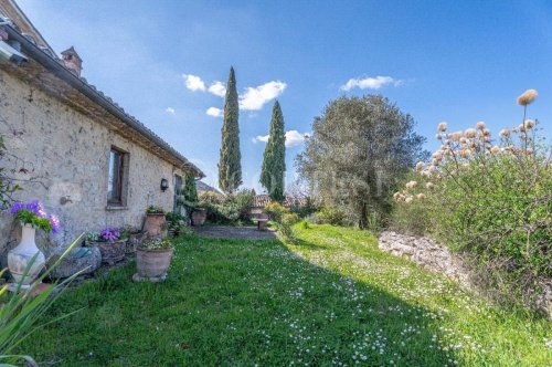 Half-vrijstaande woning in Perugia