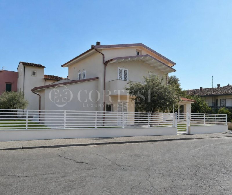 Apartamento em Campi Bisenzio