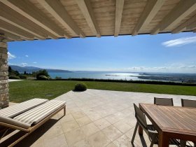Villa in Gardone Riviera
