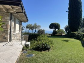 Villa in Gardone Riviera