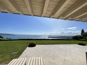 Вилла в Гардоне-Ривьера