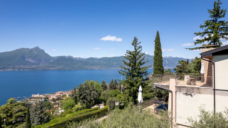 Villa in Torri del Benaco