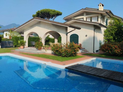 Moradia em Forte dei Marmi