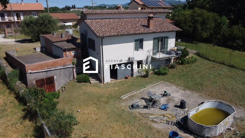 Vrijstaande woning in Giove