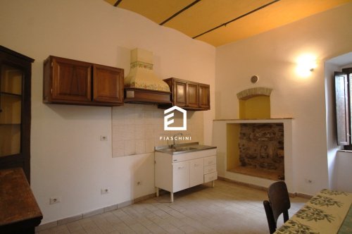 Appartamento a Montecchio
