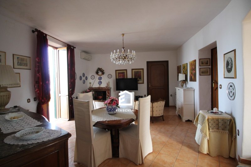 Apartamento independente em Giove