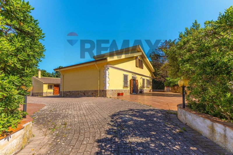 Villa en Sácer