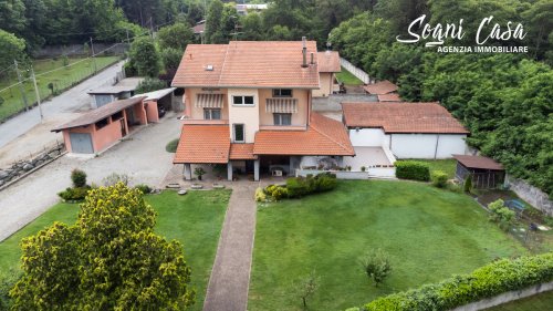 Moradia em Fontaneto d'Agogna