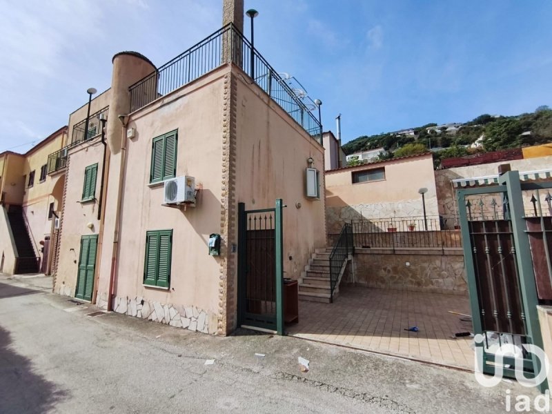 蒙特迪普罗奇达别墅