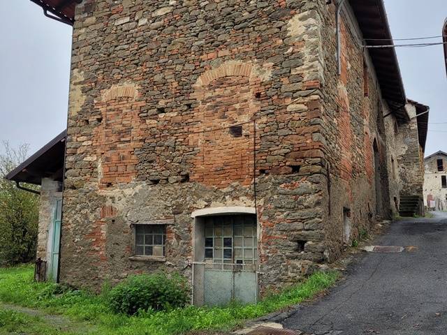 Casa en Mioglia