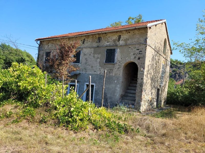 Casa en Pontinvrea