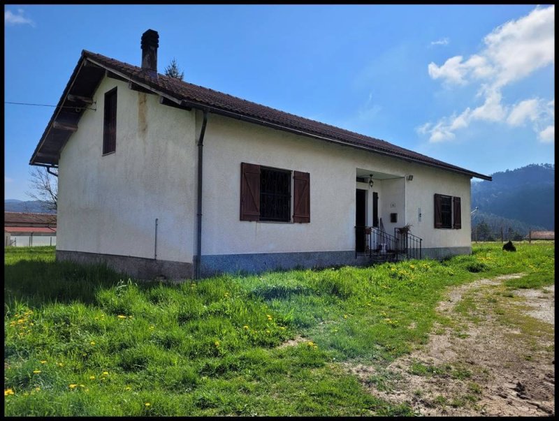 Vrijstaande woning in Pareto