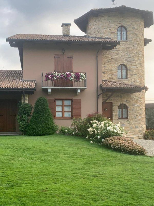 Villa in Roccaforte Mondovì