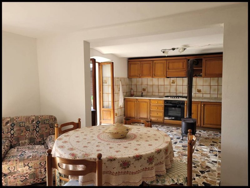 Casa independiente en Mioglia