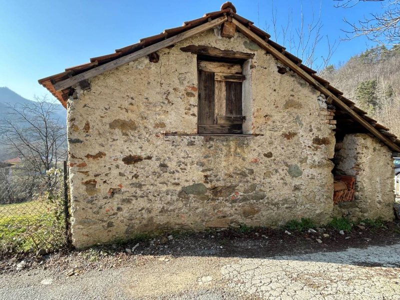 Hus på landet i Millesimo