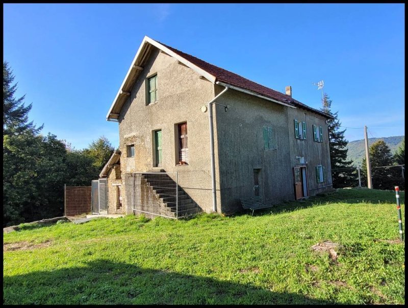 Vrijstaande woning in Sassello