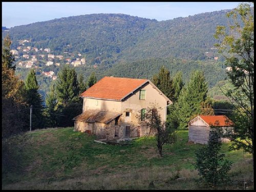 Vrijstaande woning in Sassello