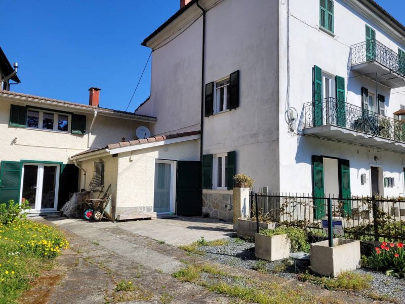 Appartamento a Pontinvrea