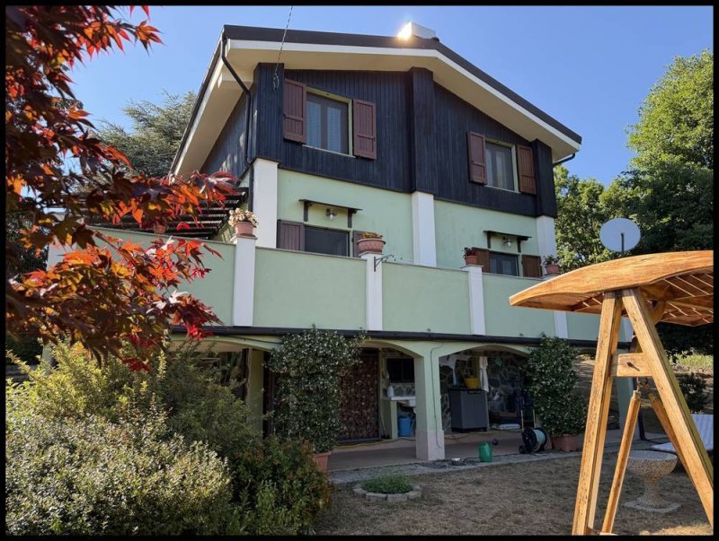 Villa a Ponzone