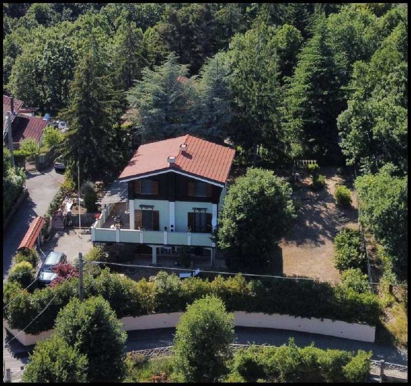 Villa a Ponzone