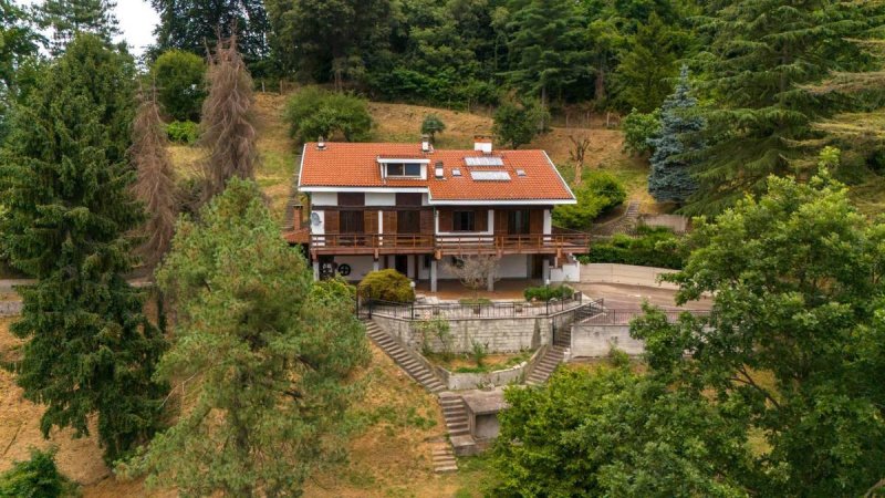 Вилла в Сан-Рафаэле-Чимена