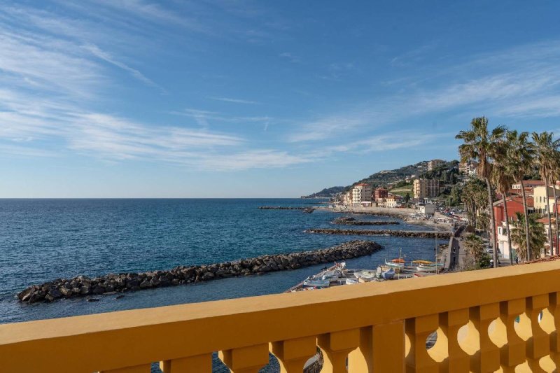 Takvåning i Imperia