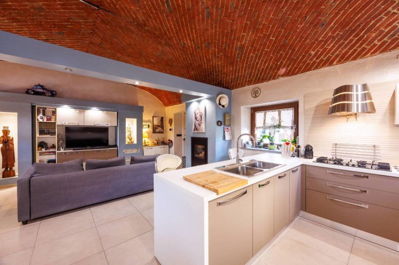 Villa in Villanova Canavese