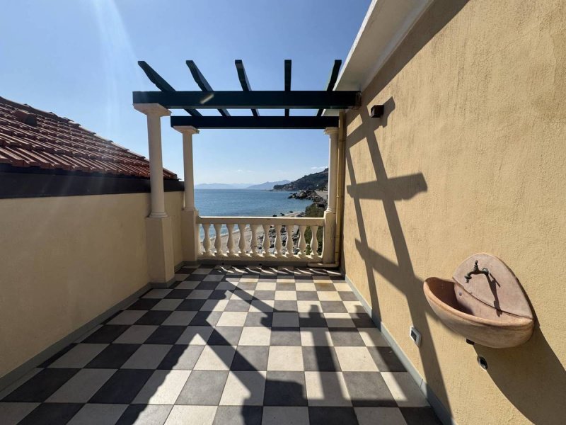 Palácio em Finale Ligure