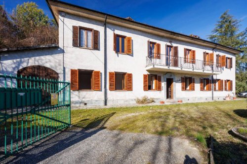 Detached house in Turin