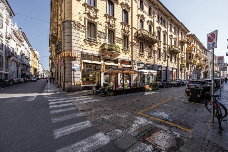 Edifício comercial em Turim