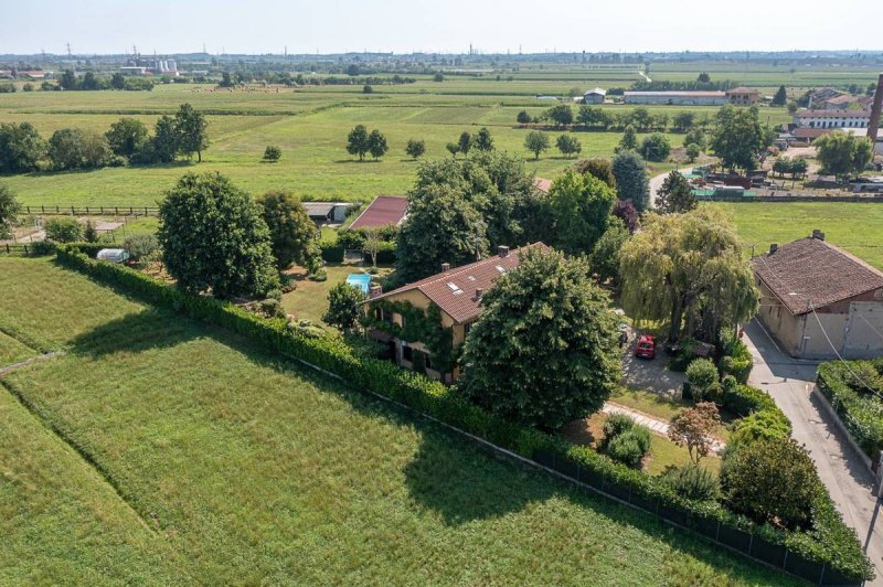 Villa in Chivasso
