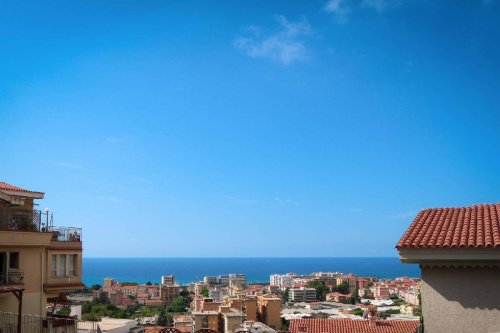 Lägenhet i Vallecrosia al mare