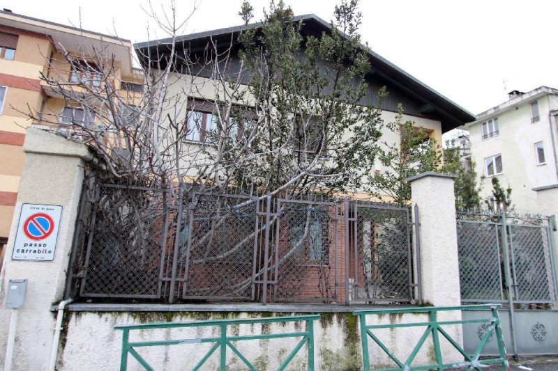 Vrijstaande woning in Susa