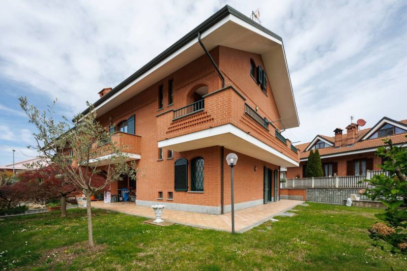 Villa à La Loggia
