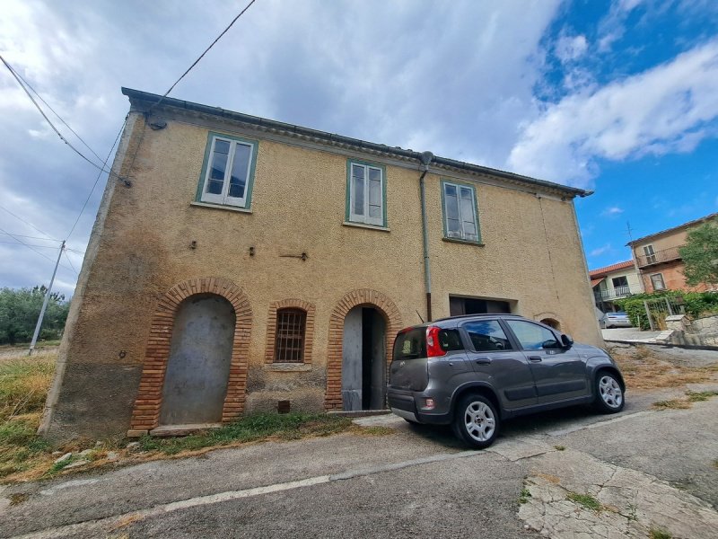 Huis op het platteland in Macchiagodena