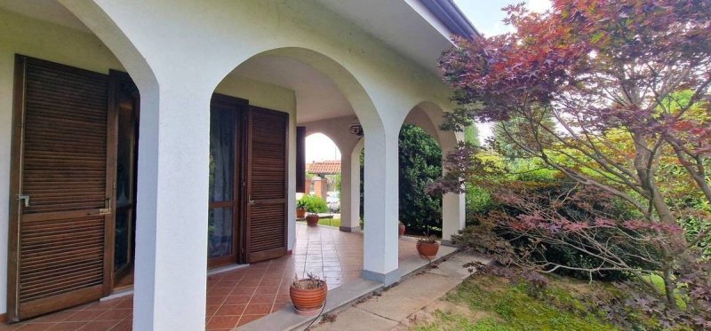 Villa in Salassa
