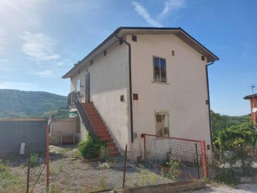 Detached house in Nocera Umbra