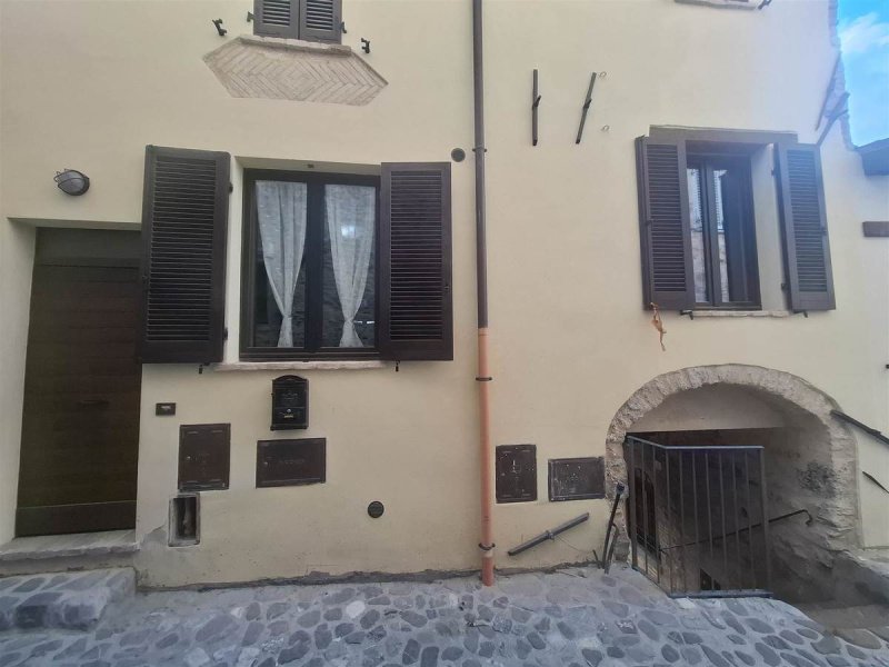 诺切拉-翁布拉独立公寓