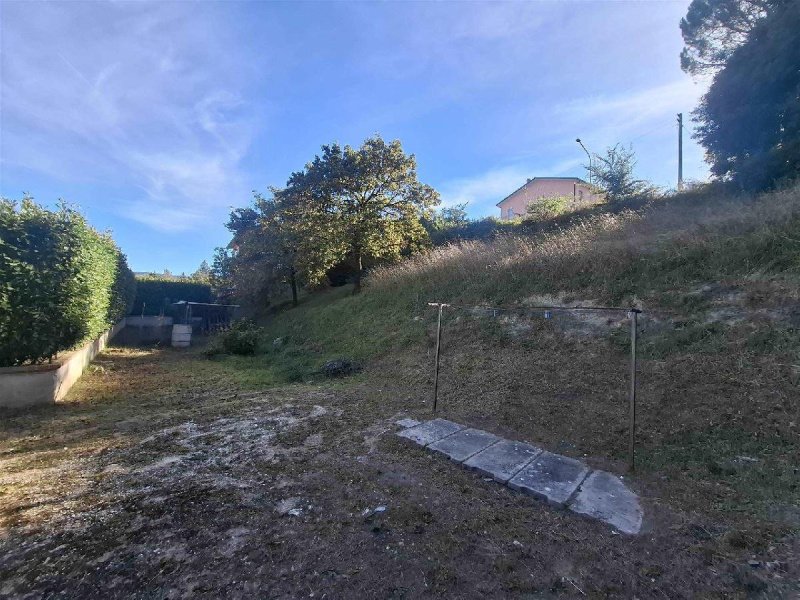 诺切拉-翁布拉建筑用地