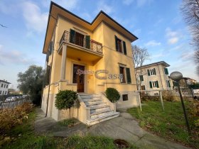 Villa in Lucca