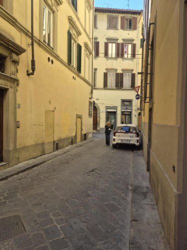 Immobile commerciale a Firenze